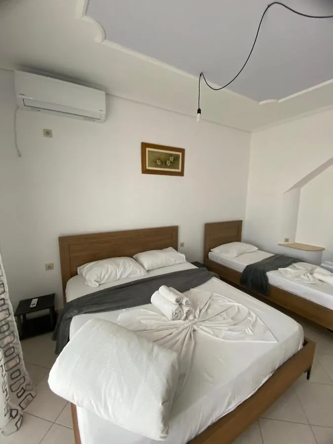Elti Apartment Saranda 0*,  Albania