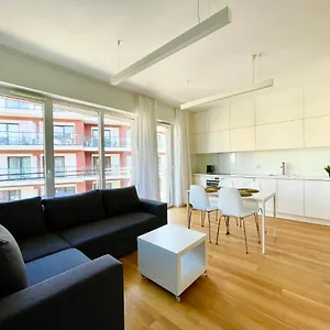 Elegant Apart-800m Main Square-parking And Lift Apartment Breslau